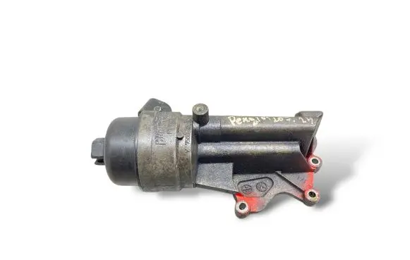 Peugeot 207 Oil filter mounting bracket 755852180 V755852180