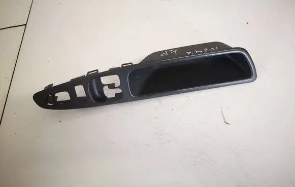 Volvo S40, V40 Front door window switch trim 