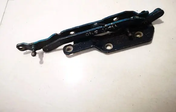 Volvo S40, V40 Tailgate/trunk/boot hinge