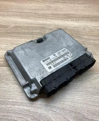 Opel Vectra B Engine control unit/module ECU 09136117 0281001872