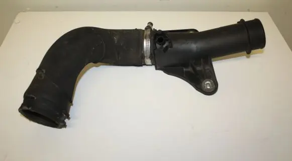 Audi A4 S4 B8 8K Intercooler hose/pipe 8K0145673E