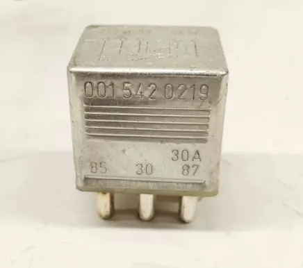 Mercedes-Benz E W124 Other relay 0015420219