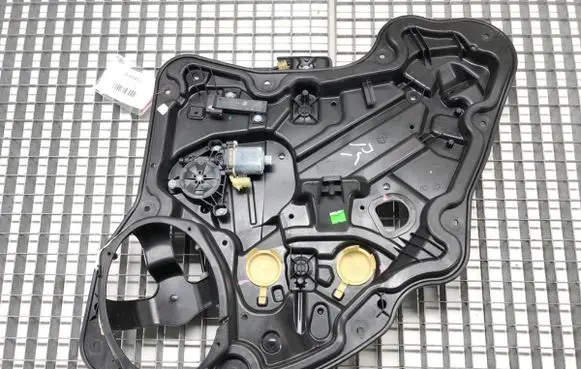 Jeep Compass Rear door window regulator with motor 