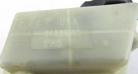 Brake fluid reservoir