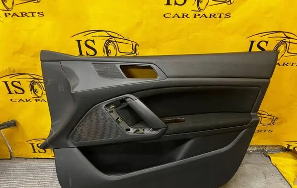 Peugeot 308 Front door card panel trim 96776522ZD