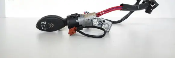 Citroen C5 Ignition lock 9648445180