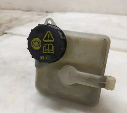 Volvo V70 Brake fluid reservoir 03350884532 03350864863