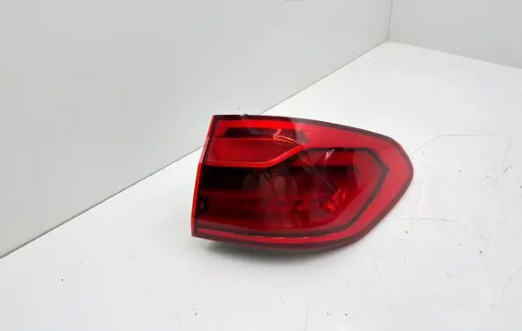 BMW 5 G30 G31 G38 Rear/tail lights 7388948 631002 631000