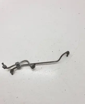 Fuel injector supply line/pipe