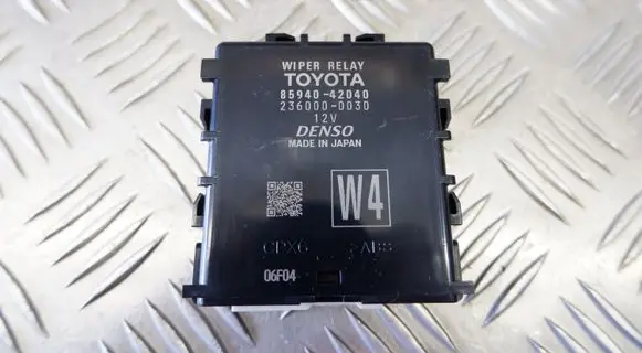 Toyota RAV 4 (XA50) Window wiper relay 8594042040