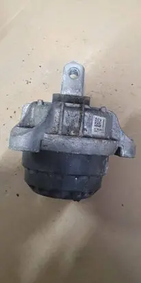 BMW 5 F10 F11 Engine mount bracket 6780264