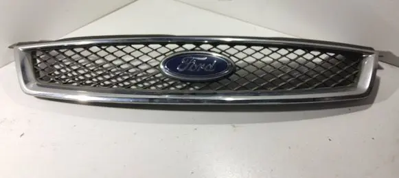 Ford Focus Front bumper upper radiator grill 4M518200D 4M518200CC