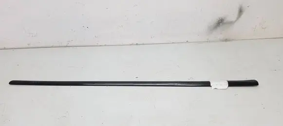 Volkswagen Fox Front door trim (molding) 5Z3853516B