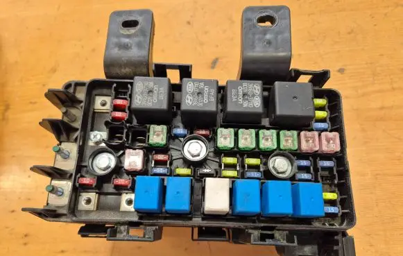 Hyundai Sonata Fuse module 919503K540 00621309 060605234309