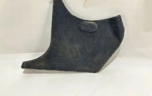 Mercedes-Benz E W211 Foot area side trim A2116800106