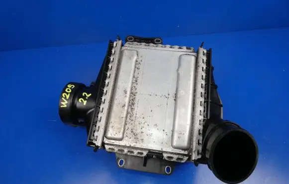 Mercedes-Benz C W205 Intercooler radiator A6510900314 A2059025600 A2059015402
