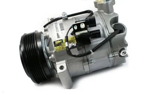 Volvo XC90 Air conditioning (A/C) compressor (pump) 30742208 C813141K 30645288
