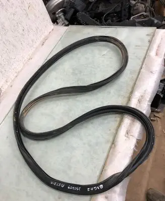 Opel Astra L Trunk rubber seal (body) 9856986580