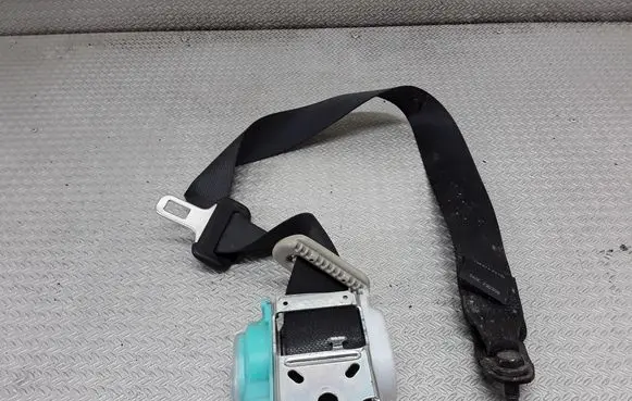 Nissan Note (E11) Rear seatbelt 888449U05A