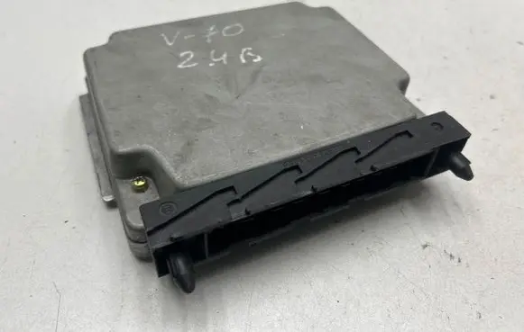 Volvo V70 Engine control unit/module 1928403486