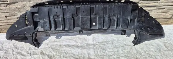 Volvo V90 Cross Country Front bumper skid plate/under tray 31690843