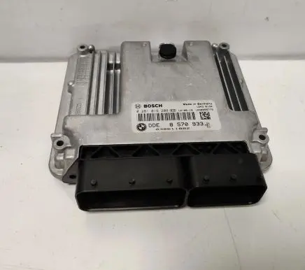 BMW 1 F20 F21 Engine control unit/module 8570933