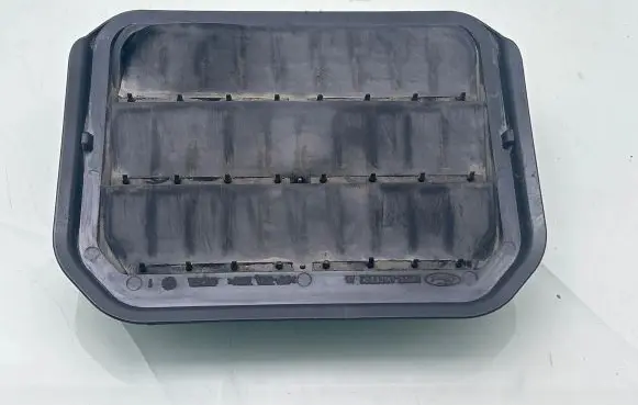 Ford Focus Quarter panel pressure vent H1BBA280B62 H1BBA280B62AB