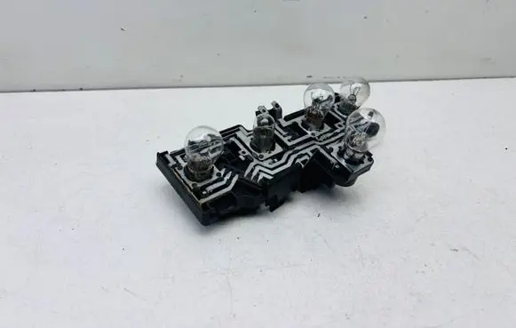 Volkswagen PASSAT B5.5 Tail light bulb cover holder 3B9945257B