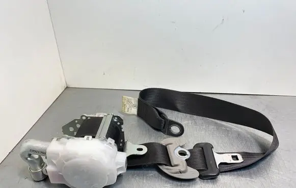Toyota RAV 4 (XA30) Front seatbelt J082512 209Z17S1 J082501