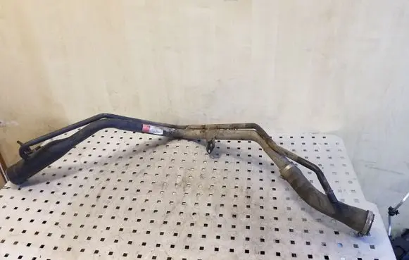 Fuel tank filler neck pipe