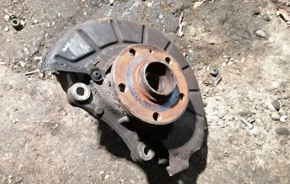 Volkswagen PASSAT CC Front wheel hub
