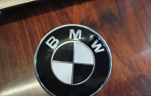 BMW 3 E46 Manufacturers badge/model letters 51148132375