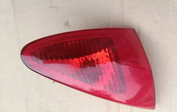 Alfa Romeo 147 Tailgate rear/tail lights 46747825 46556346 03320010