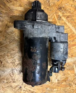 Volkswagen Scirocco Starter motor 1005831663