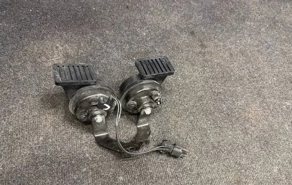 Chevrolet Camaro Horn signal 660000 E1000099