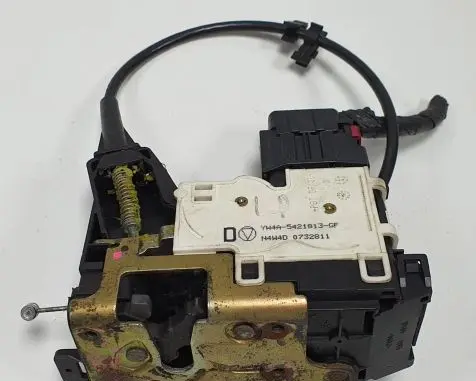 Jaguar S-Type Front door lock YW4A-5421B13-GF