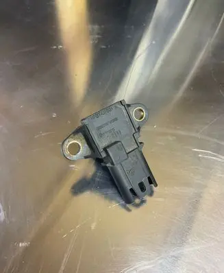 BMW 5 E60 E61 Air pressure sensor 7560063 5WY96307