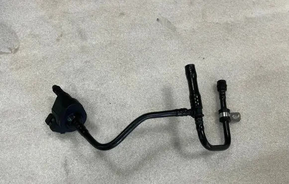 Audi A3 S3 8V Engine mount vacuum valve 06H906517T