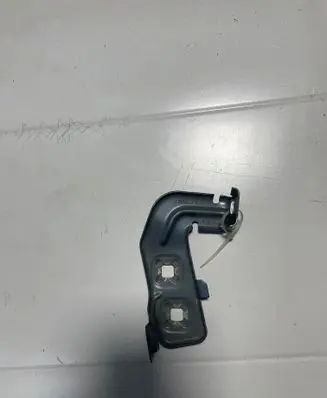 BMW 4 F32 F33 Fender mounting bracket 7255822