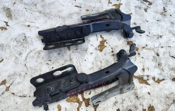 Volvo V40 Engine bonnet/hood hinges 