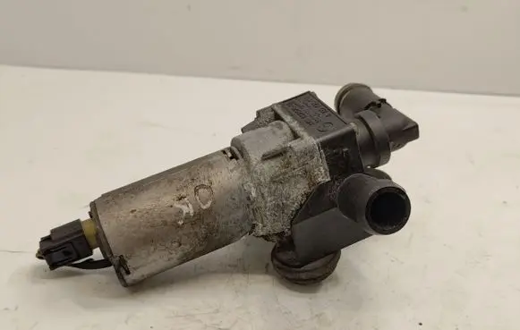 BMW 3 E92 E93 Coolant heater control valve 6928246 64116928246