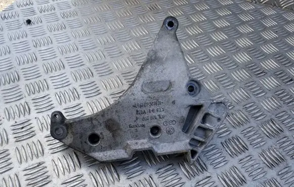 Volkswagen PASSAT CC Engine mounting bracket 03L199207