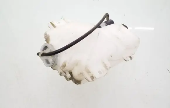 Windshield washer fluid reservoir/tank