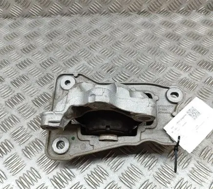 Volvo V60 Engine mount bracket 32255205