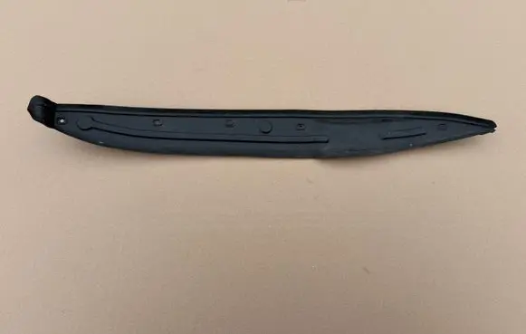 Citroen C4 II Picasso Fender end trim 9677298680