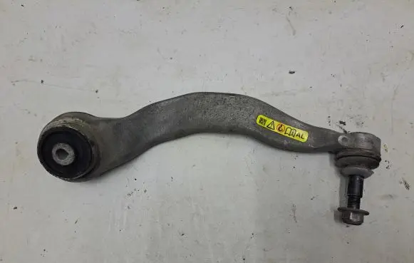 BMW 7 G11 G12 Front lower control arm/wishbone 6861151