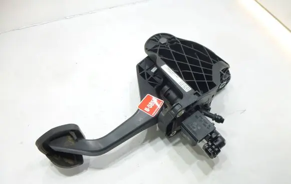 Volkswagen Caddy Clutch pedal 1T1721059DJ