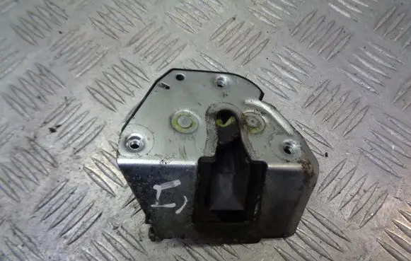 Peugeot Partner Front door lock 