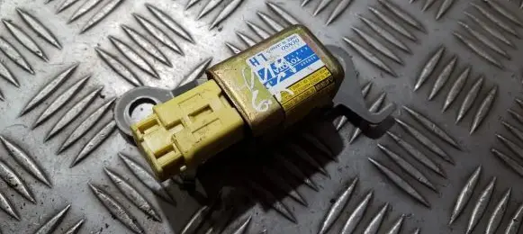 Toyota RAV 4 (XA20) Airbag deployment crash/impact sensor 8983442010