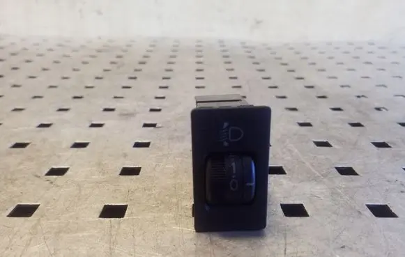 Toyota RAV 4 (XA20) Headlight level height control switch